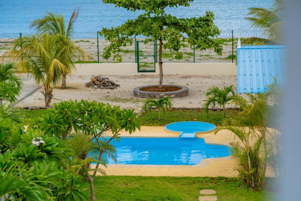 Stella Marris Beachfront Villa Pointe aux Sable Buitenkant foto