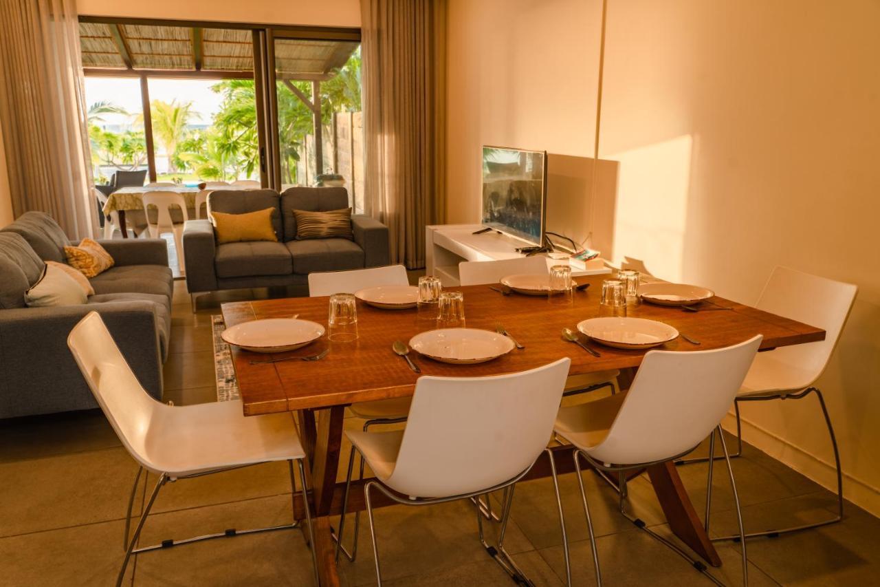 Stella Marris Beachfront Villa Pointe aux Sable Buitenkant foto