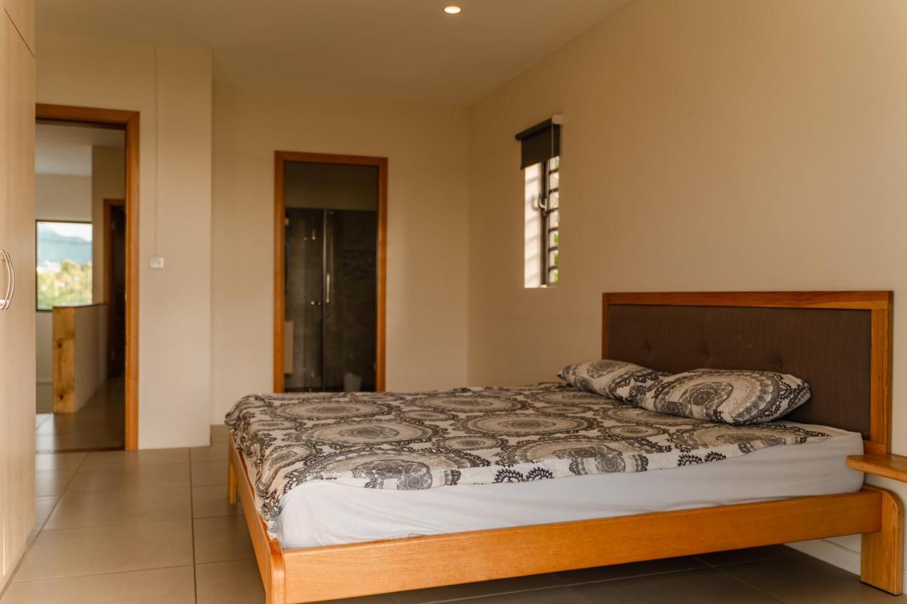 Stella Marris Beachfront Villa Pointe aux Sable Buitenkant foto